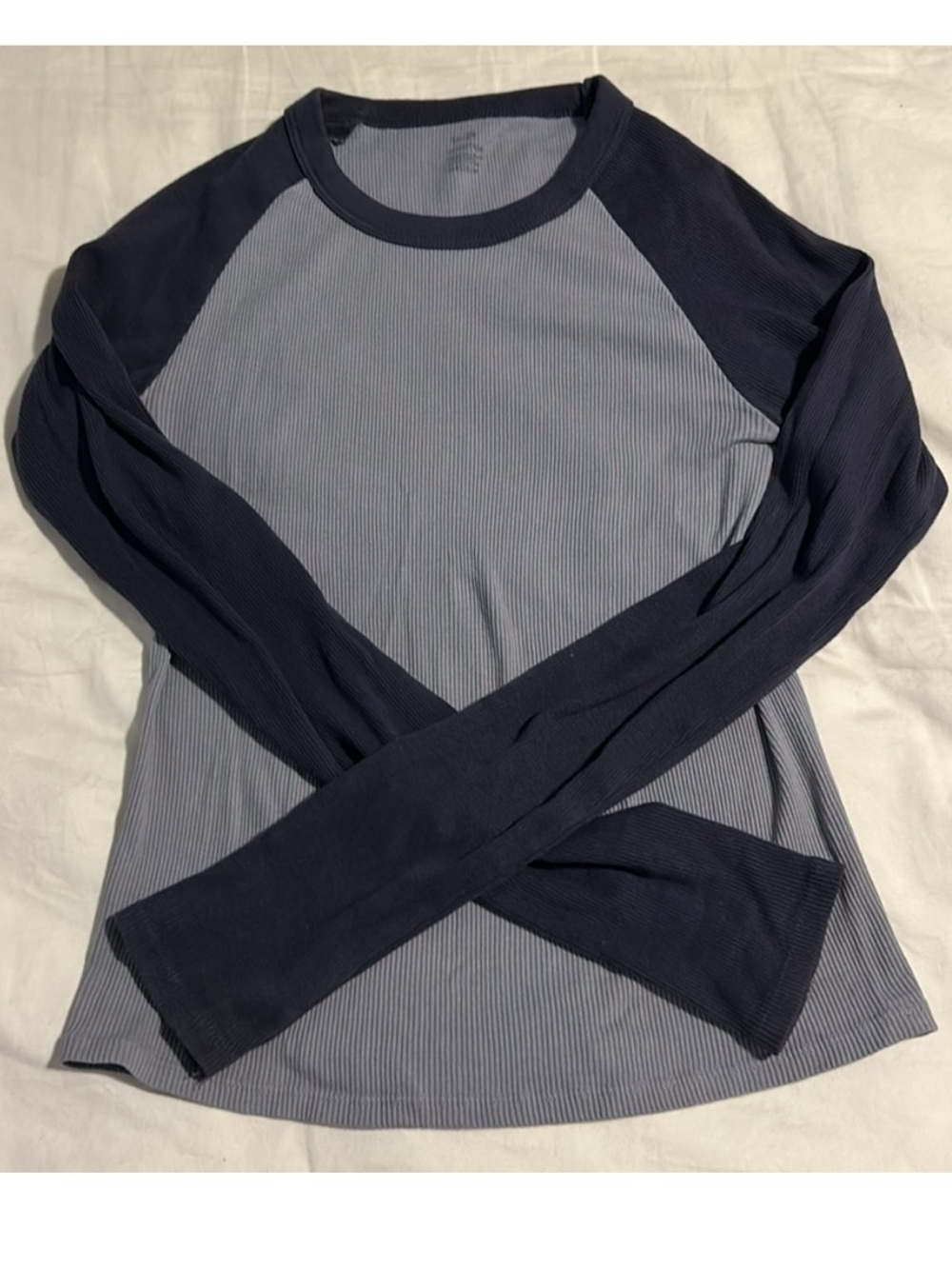Brandy Melville Bella long sleeve